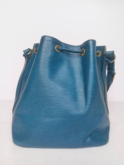 Louis Vuitton Petit Noé in Toledo Blue Epi Leather