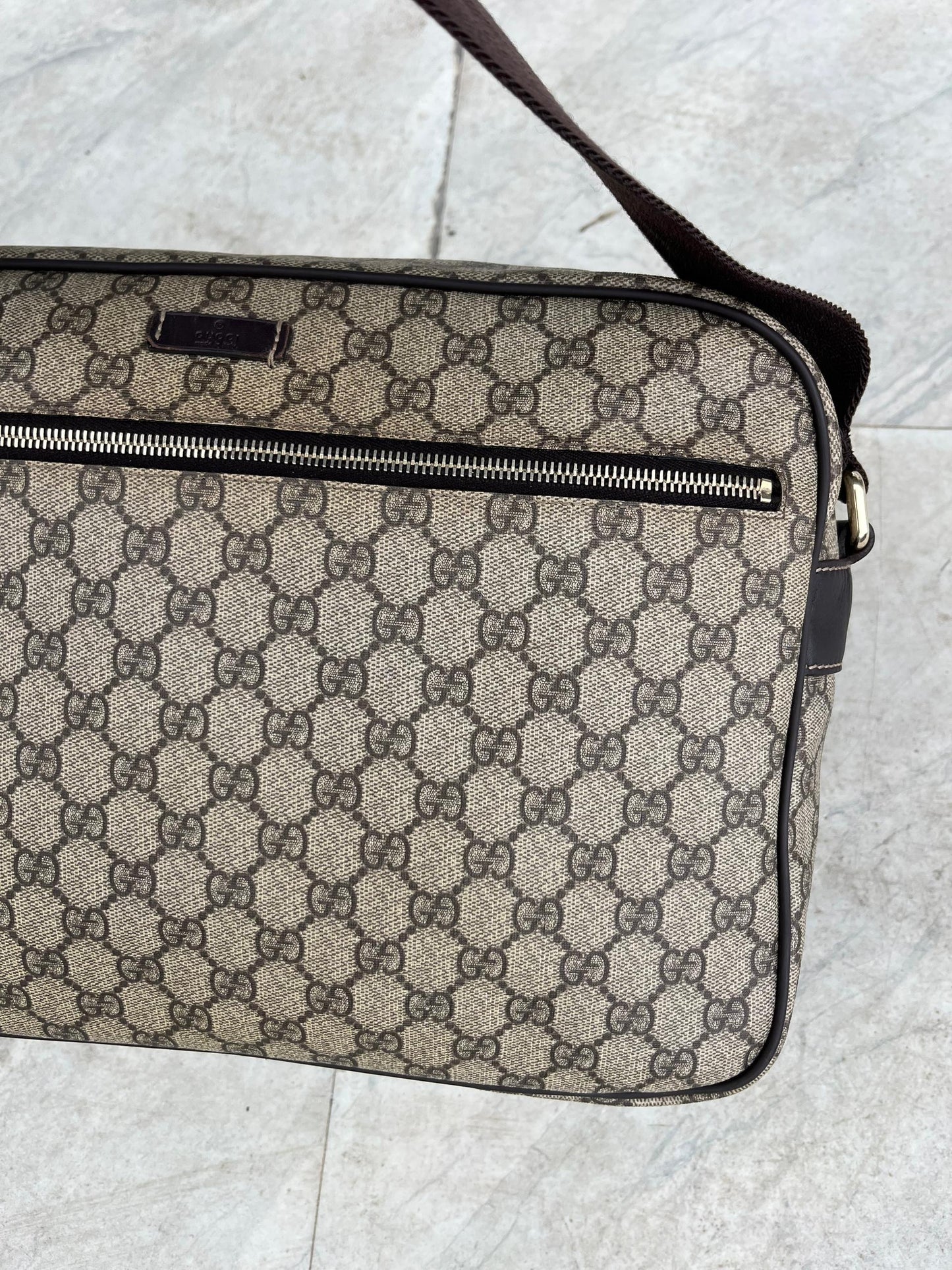 Gucci GG Supreme Messenger Bag