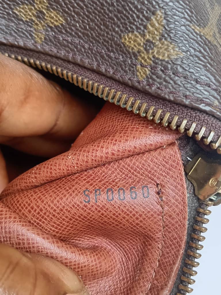Louis Vuitton Papillon 30 Handbag
