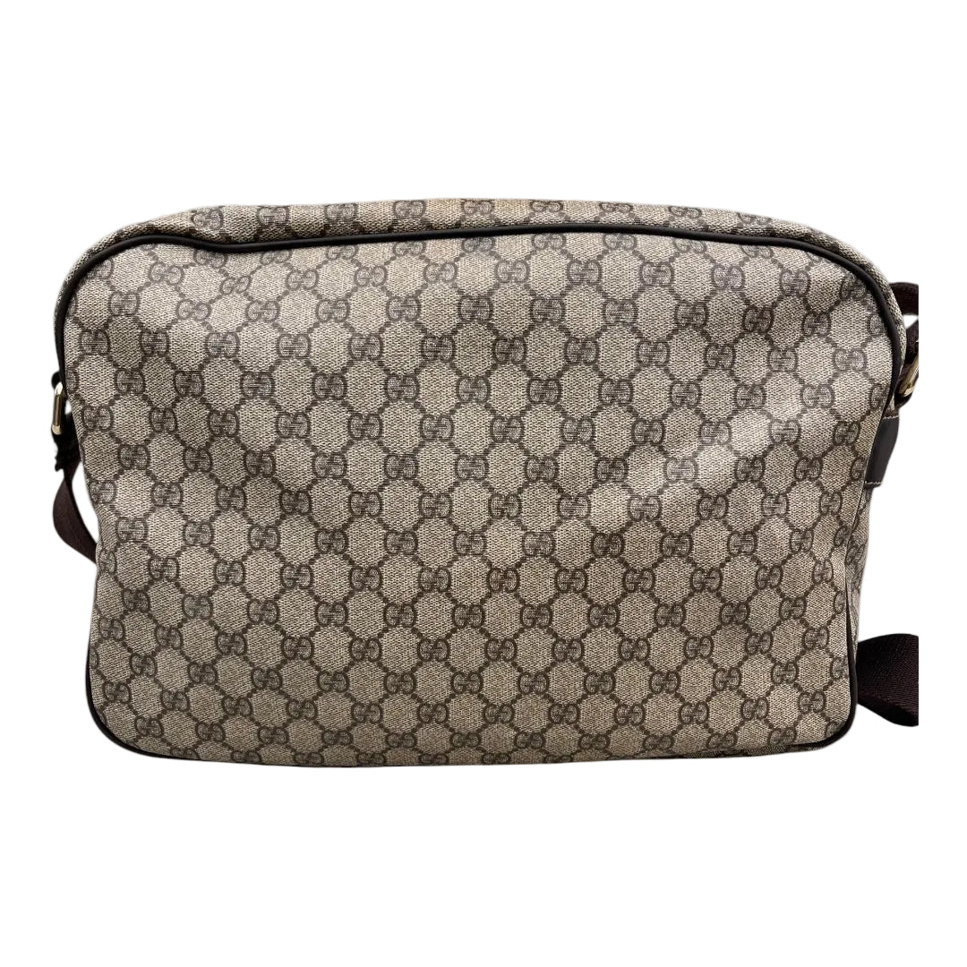 Gucci Supreme Medium Messenger Bag